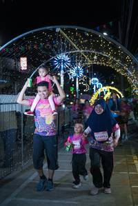 BIB: 15245
                            <button type="button" onclick="openModal(24677924)" class="btn btn-primary btn-sm float-right btn-popup" data-toggle="modal" data-target=".modal-high-quality">
                        <i class="fas fa-shopping-cart"></i> Add to Cart
                    </button>
                                            <button type="button" onclick="isThisMe(24677924, true)" class="btn btn-success btn-sm float-right btn-popup btn-isme hidden" data-toggle="tooltip" data-placement="bottom" title="นี่คือรูปของคุณใช่ไหม คลิกที่นี่เพื่อเอาเข้าอัลบั้ม">
                        <i class="fas fa-plus"></i> Add to album
                    </button>
                    <button type="button" onclick="isThisMe(24677924, false)" class="btn btn-warning btn-sm float-right btn-popup btn-isnotme hidden">
                        <i class="fas fa-ban"></i> Remove from album
                    </button>